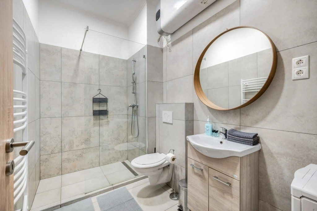 Akácfa 13 Center Budapest 2 Bedroom Apartment