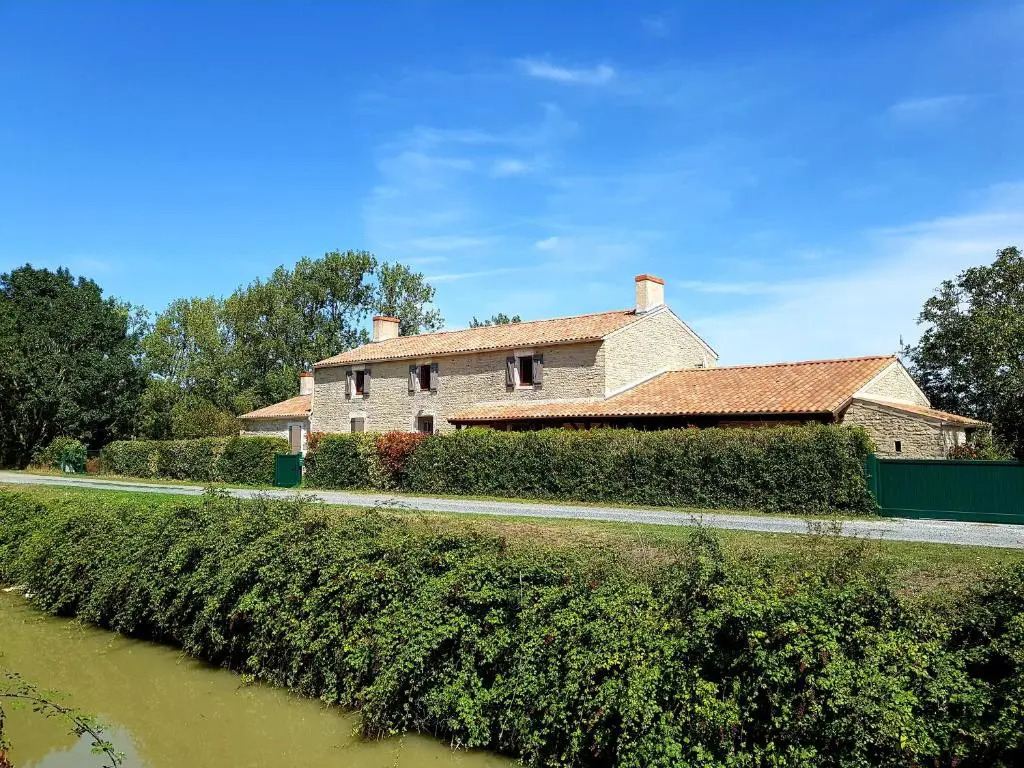 Au Clos Des Templiers