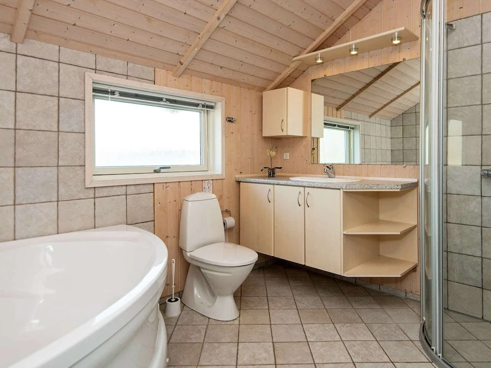 8 Person Holiday Home in Hemmet