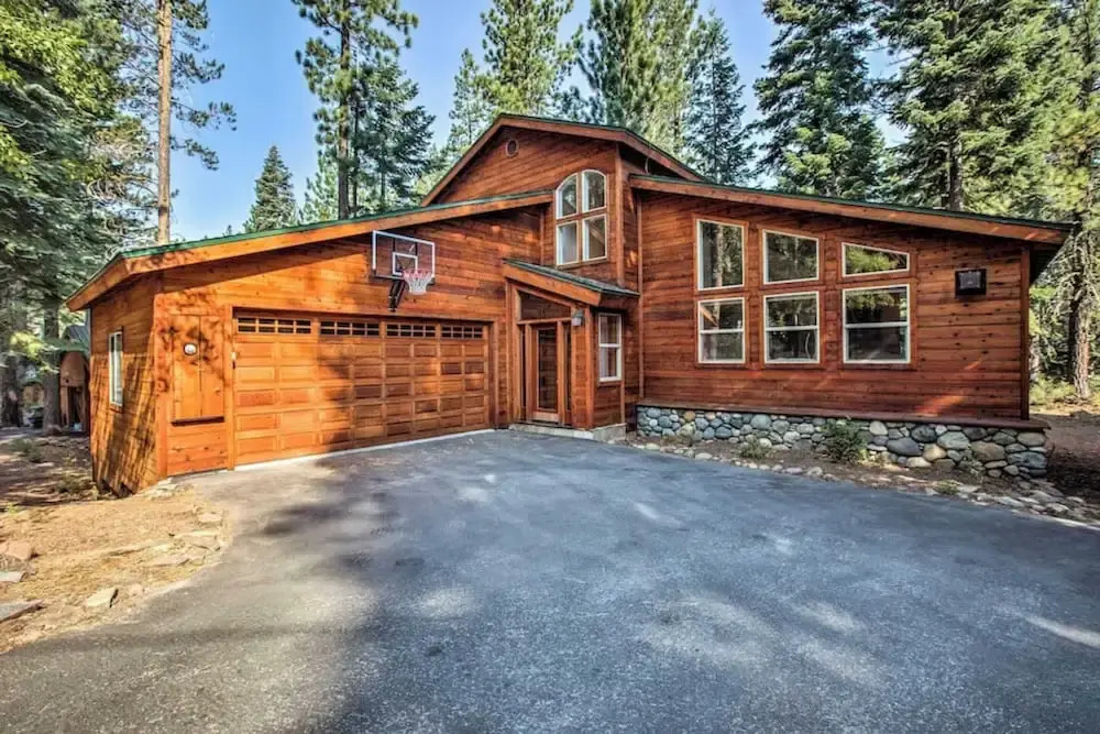 Moosetrack by Avantstay Hot Tub + BBQ Deck Tahoe Donner Ski, Golf & Beach Club Access