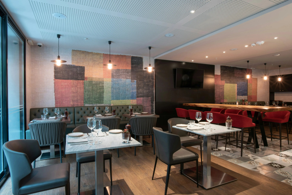 Soro Montevideo, Curio Collection By Hilton