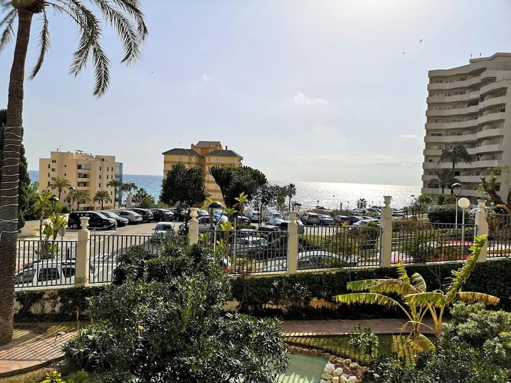 Apartment with One Bedroom in Benalmádena, with Wonderful Sea View, Pool Access, Enclosed Garden - 50 M From the Beach