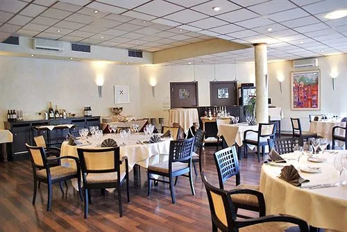 Threeland Hotel
