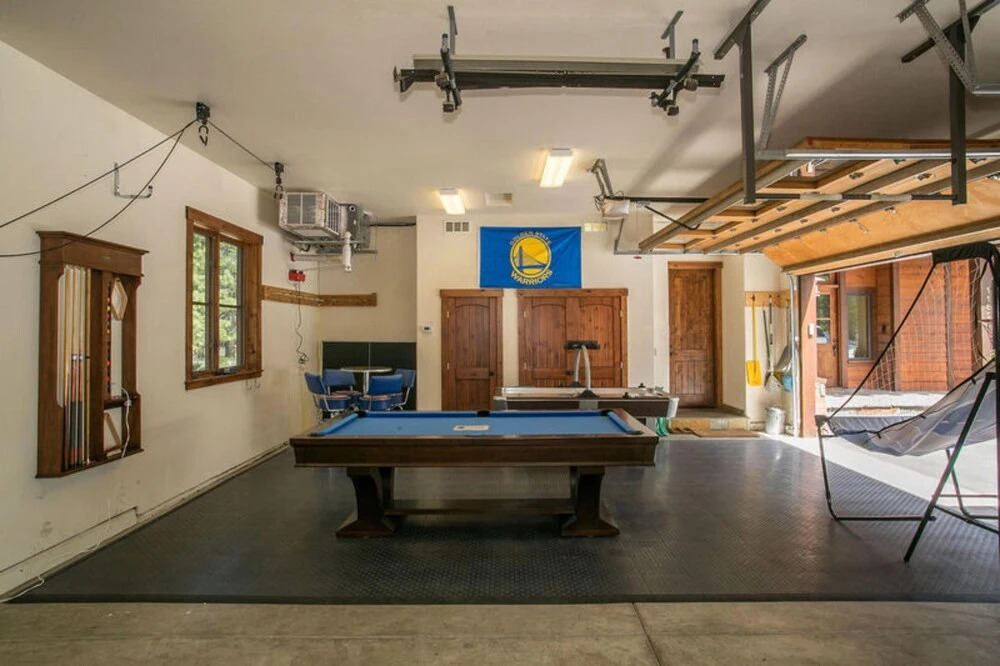 The Lodge at Gray's Crossing by Tahoe Mountain Properties