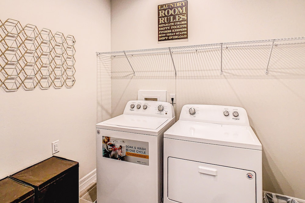 Resort Home With Private Pool, Patio, Foosball & 2 Living Areas - Near Disney