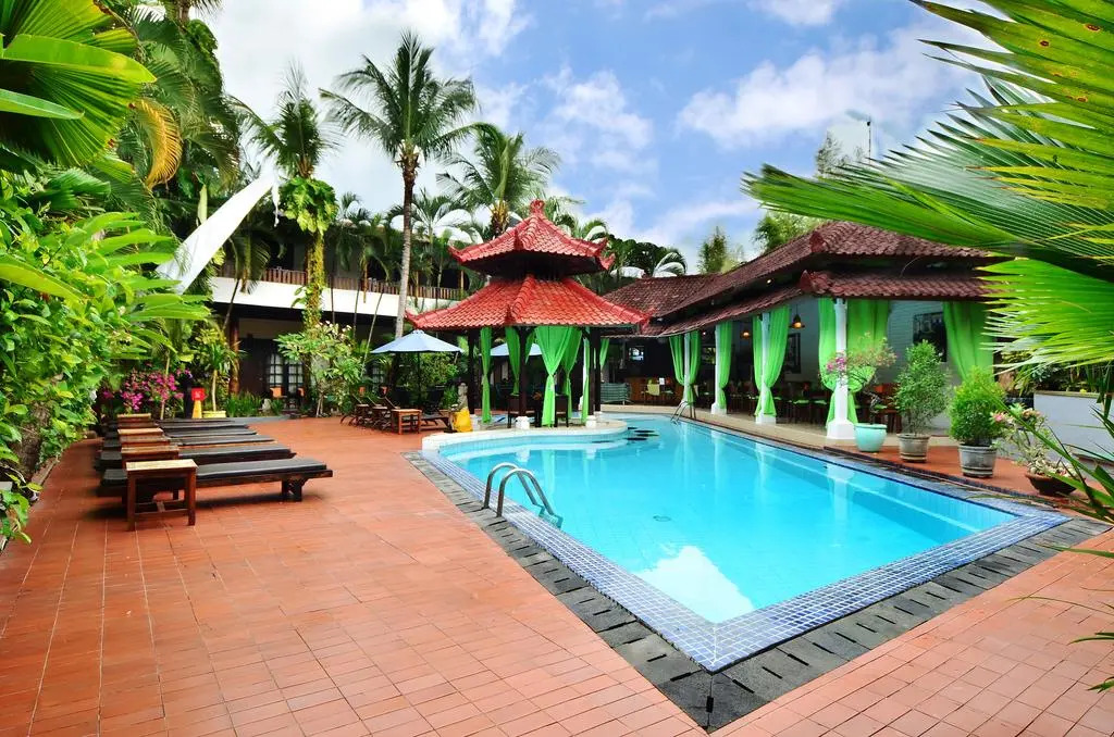 Sarinande Hotel