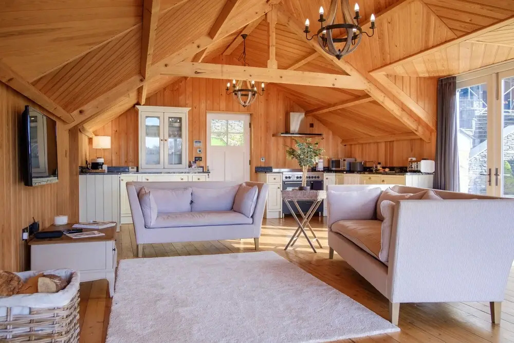 Lilymere Boat House