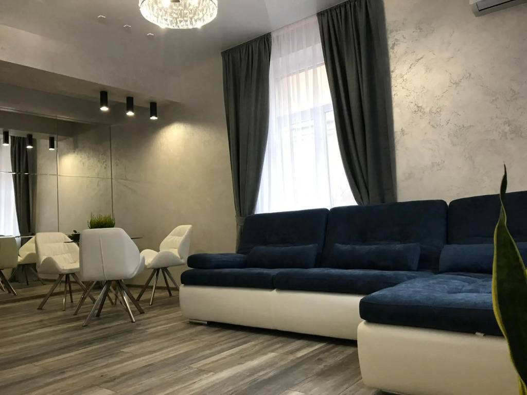 New luxury Apartment in the Center on Konstitution Square