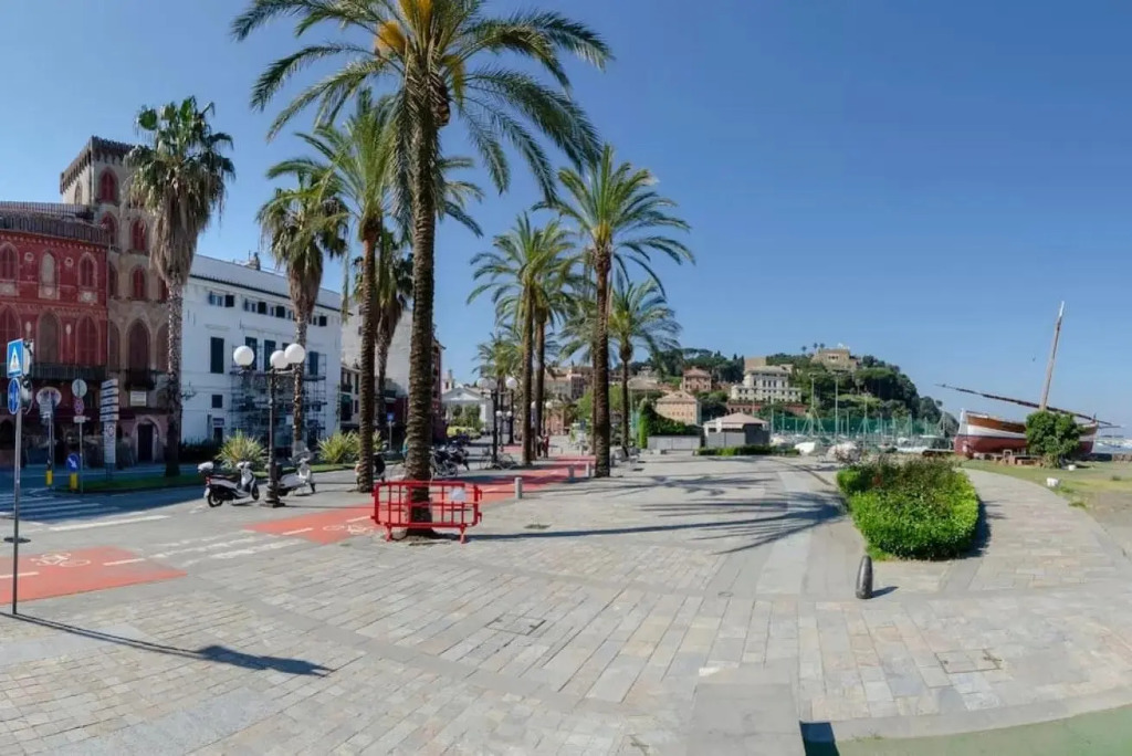 ALTIDO Saracens Tower in Sestri Levante Center