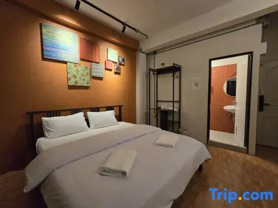 Lhong Krung Hostel