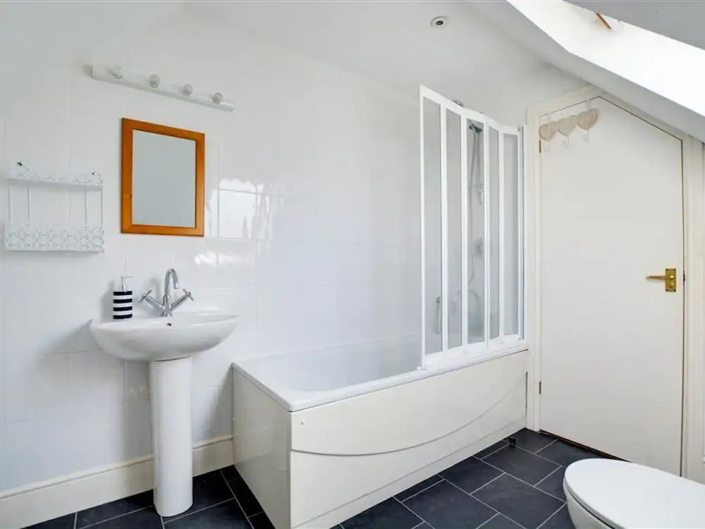 Swanky Holiday Home in Saint Merryn With Garden