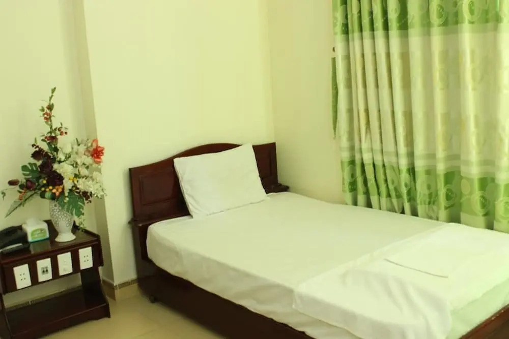 Duong Dan Hotel