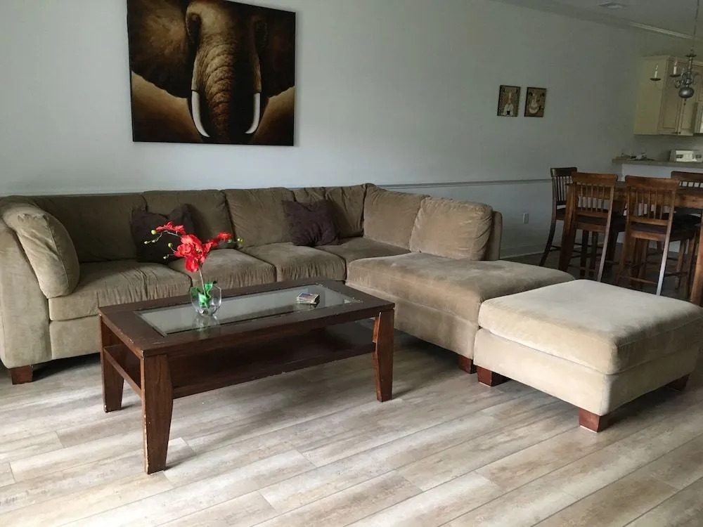 Myrtlewood by Monarch Rentals