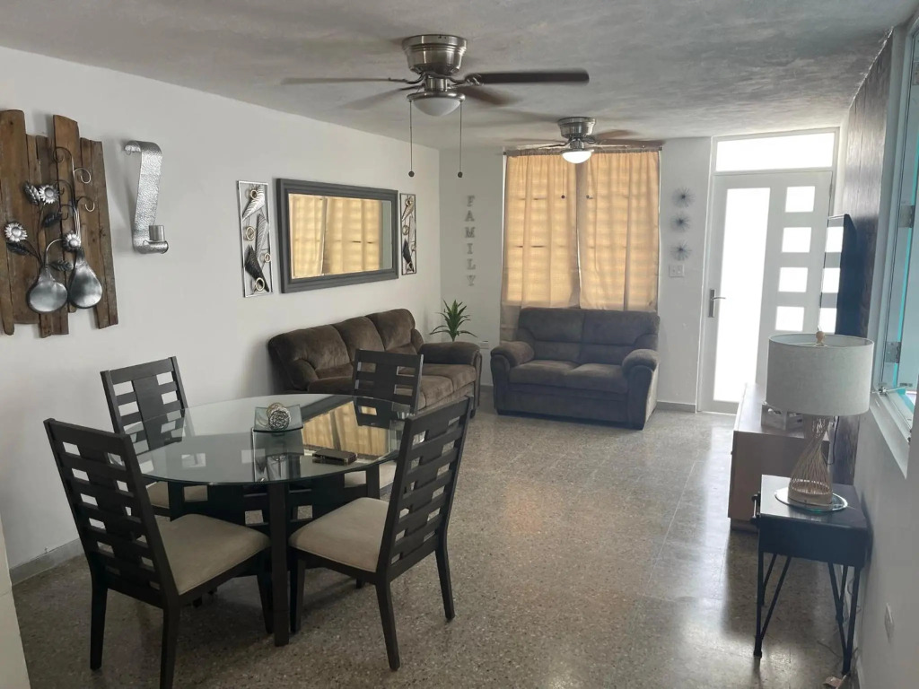 “Lucor D-Eight House” New Entire Home in the Town…