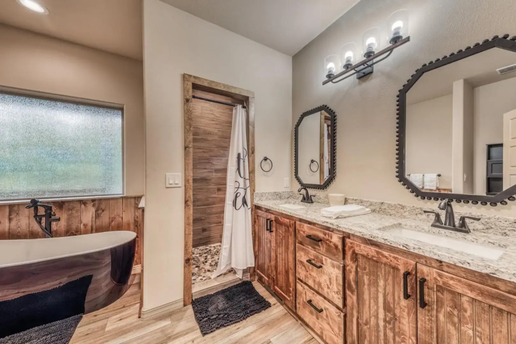 The Lone Star Lodge by Ruidoso Vacation Rentals