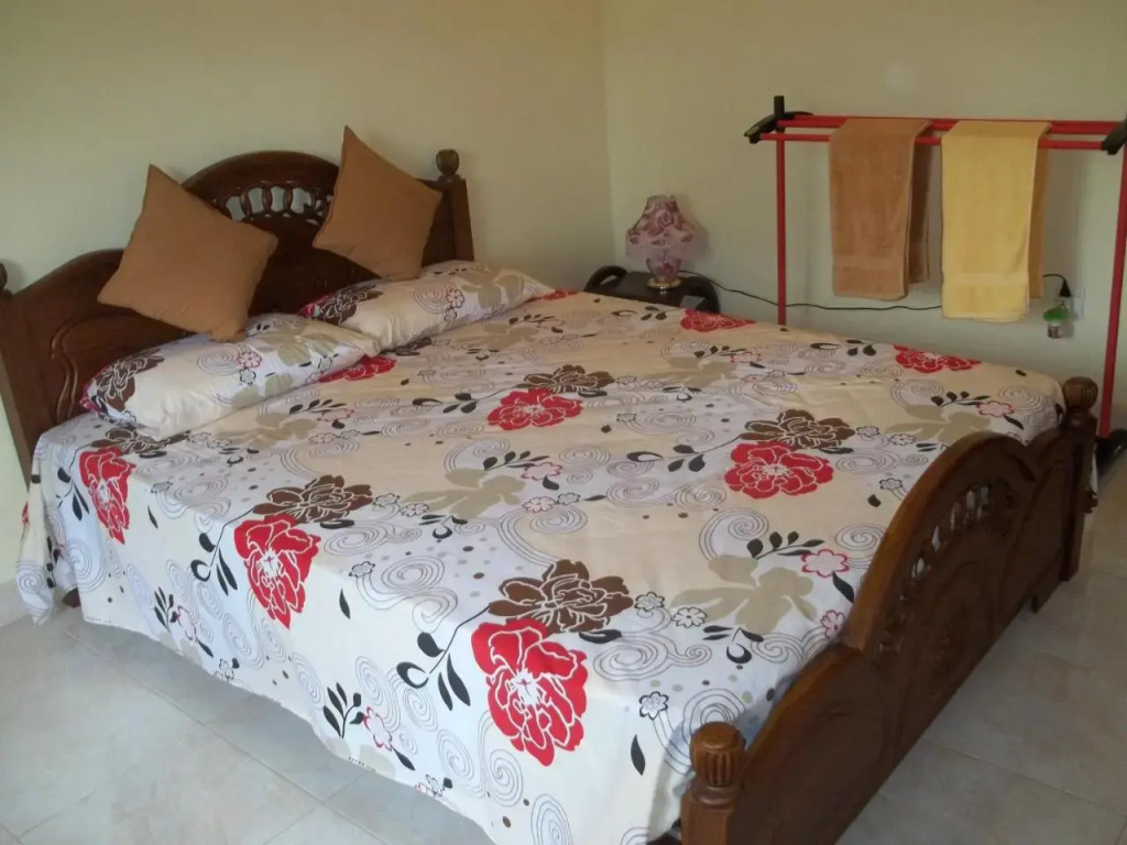Anura home stay