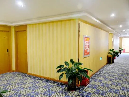 Yuejia Select Hotel (Taiyuan Shengliqiao East Branch)