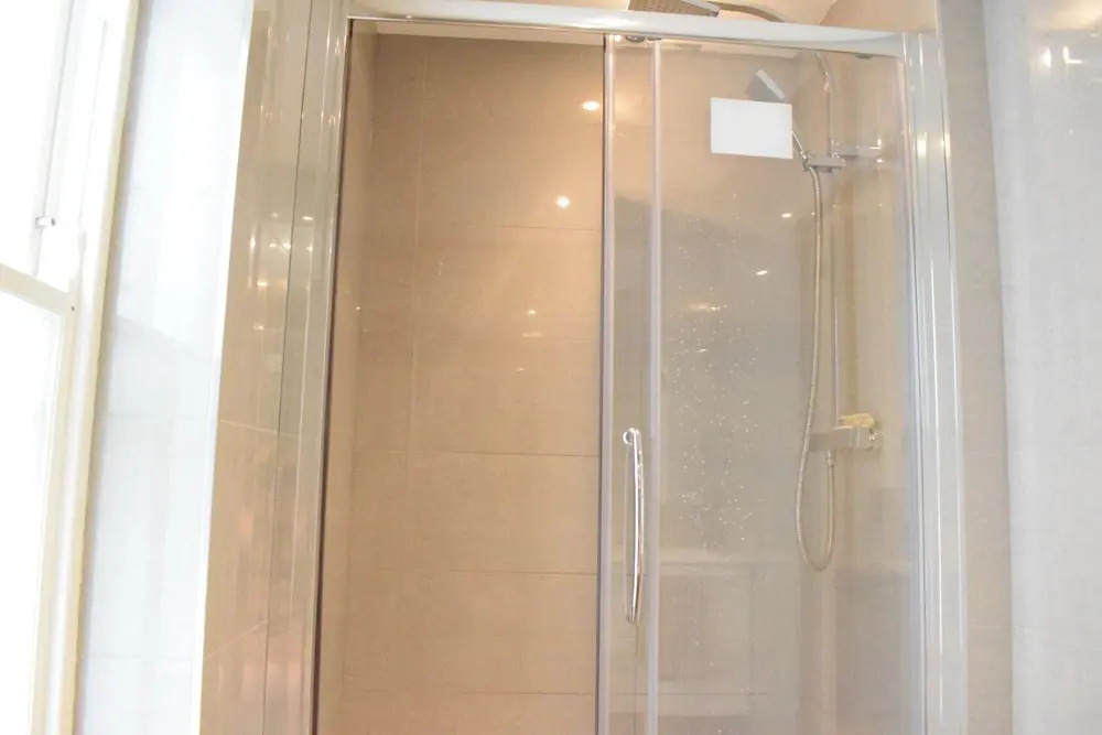 Modern 2 Bedroom Home in Chelsea