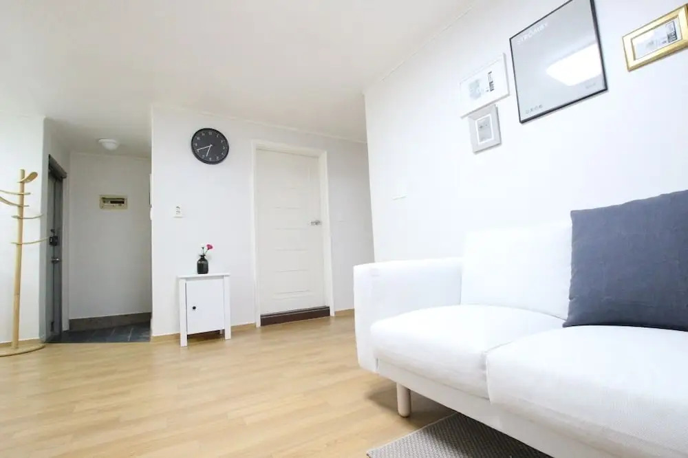 Houseinhongdae6