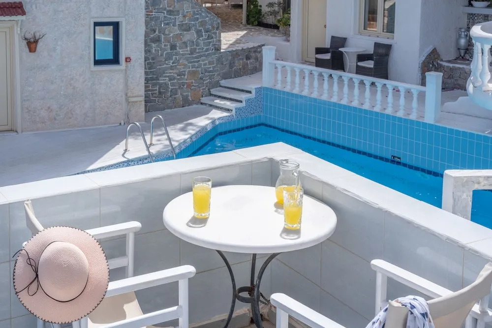 Apartment for A Pleasant Holiday In A Beautiful Complex With Shared Pool and Ac