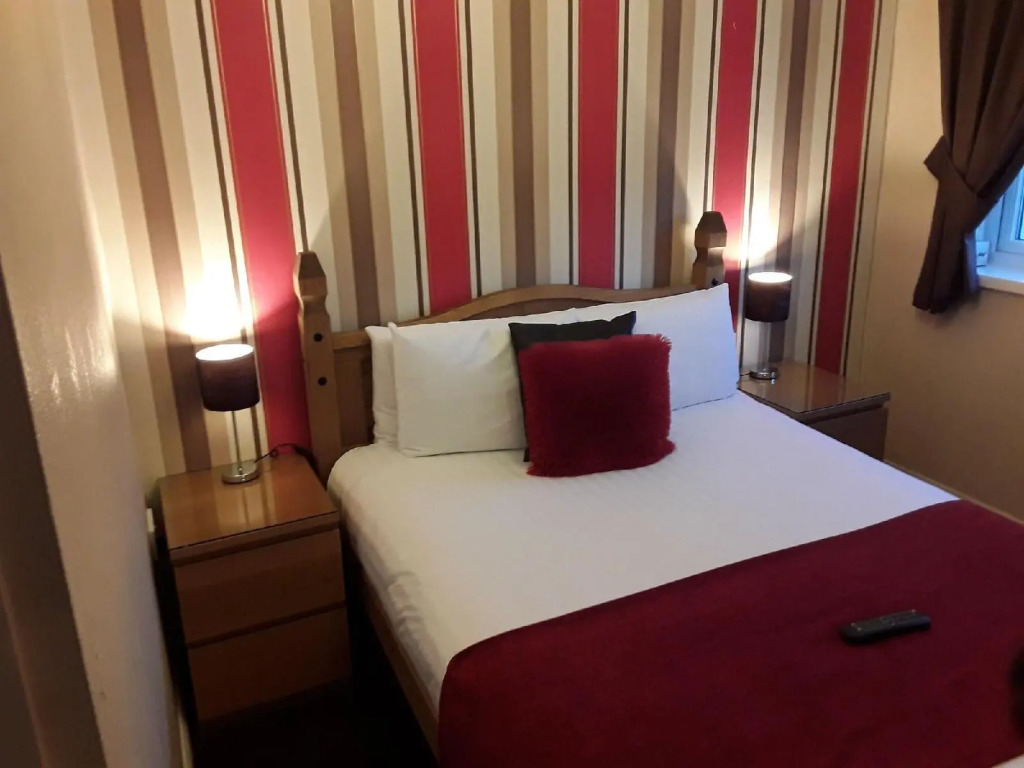 Kingdom Lodgings