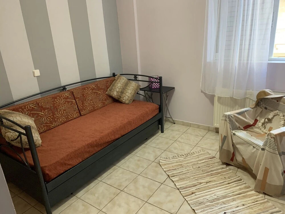 Immaculate 2-bed Apartment in Piraeus, Athens