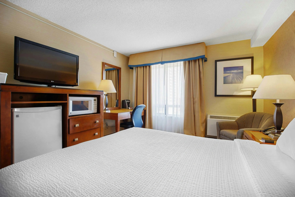 Sandman Hotel & Suites London Downtown
