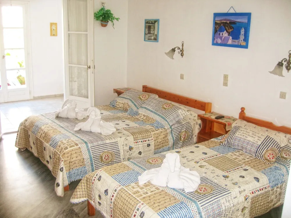 Augusta Studios & Apartments