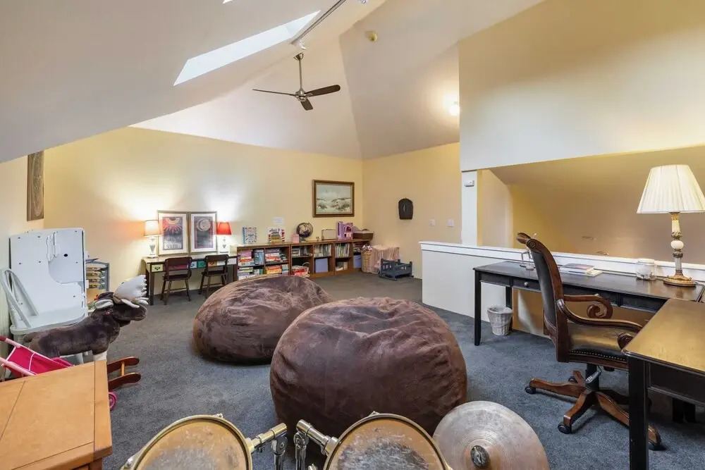 Valley of the Moon by Avantstay Tranquil Escape, Large Yard w/ Hot Tub & Fire Pit