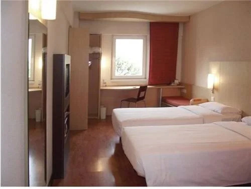 Ibis Xichang Hangtian