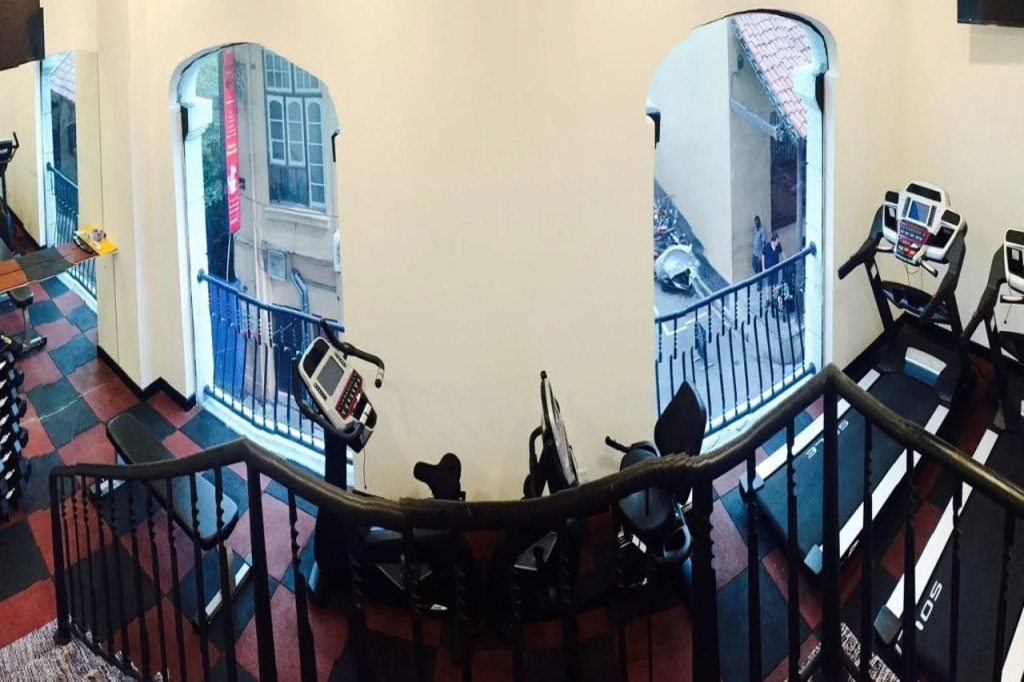 Fairway Colombo - Sri Lankas First Hotel With Robot Technology