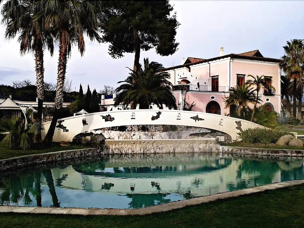Villa Rota Resort