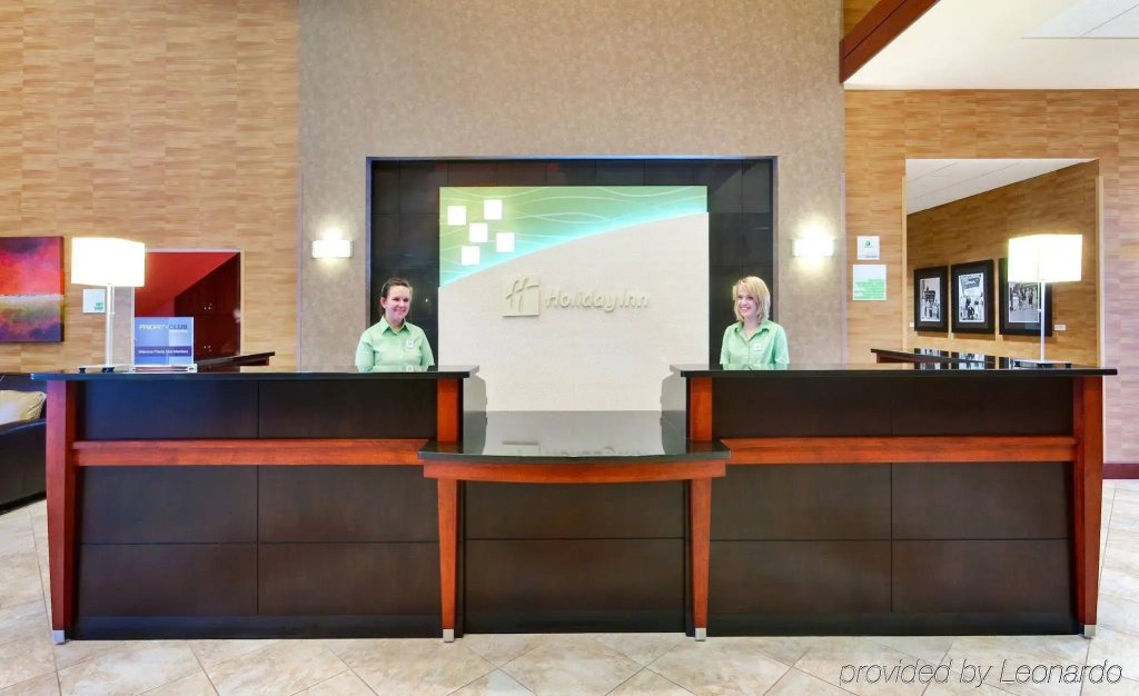 Holiday Inn & Suites Memphis - Wolfchase Galleria by IHG