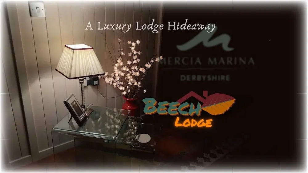 Holiday Lettings Beech Lodge - Stunning 6-bed King