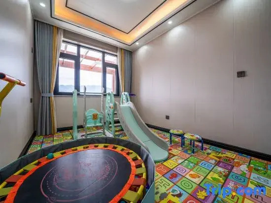 Tonglu Huixin Jiangfeng Riverside Family Vacation Homestay (OMG Heartbeat Paradise)