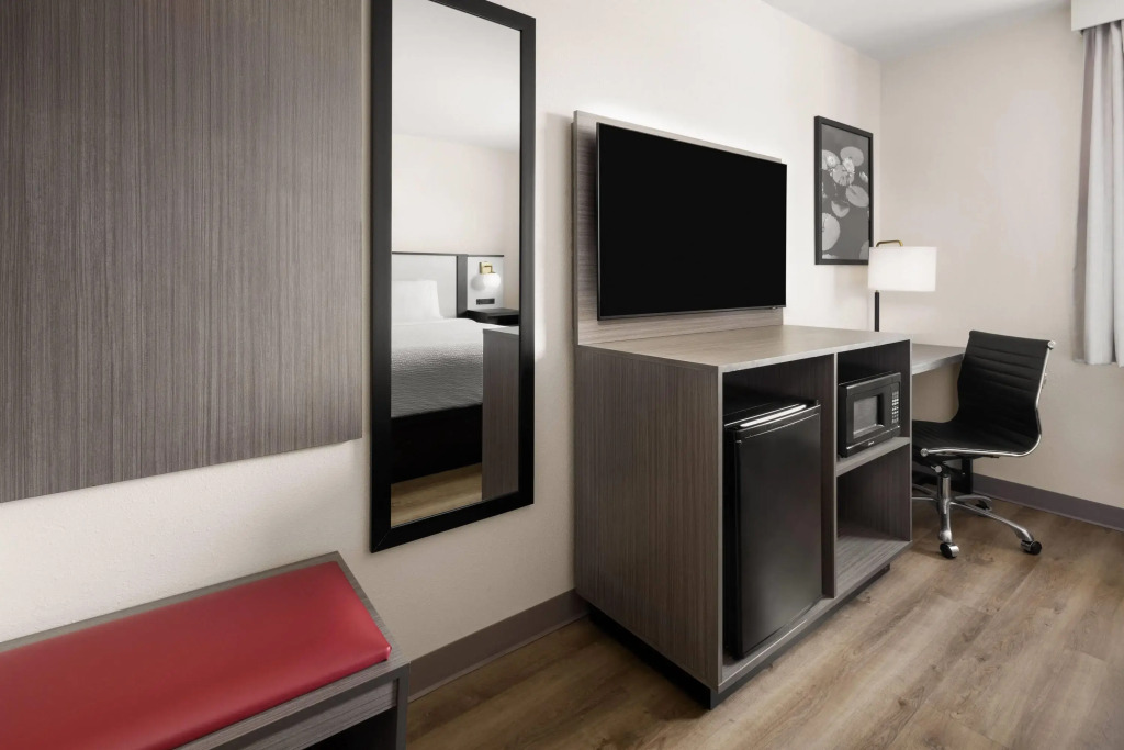 Ramada by Wyndham York Harrisburg Hershey