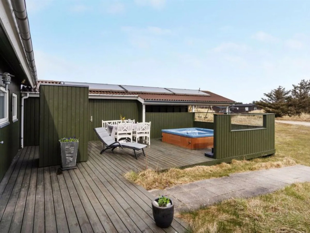 "Atanasij" - 450m from the sea in NW Jutland