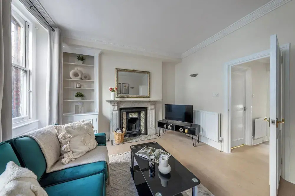 Charming 1BR Near Soho & Theatres