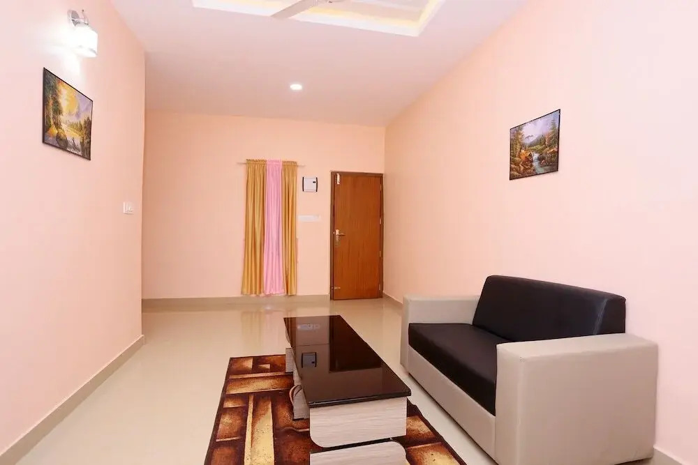 Reem Residency by OYO Rooms