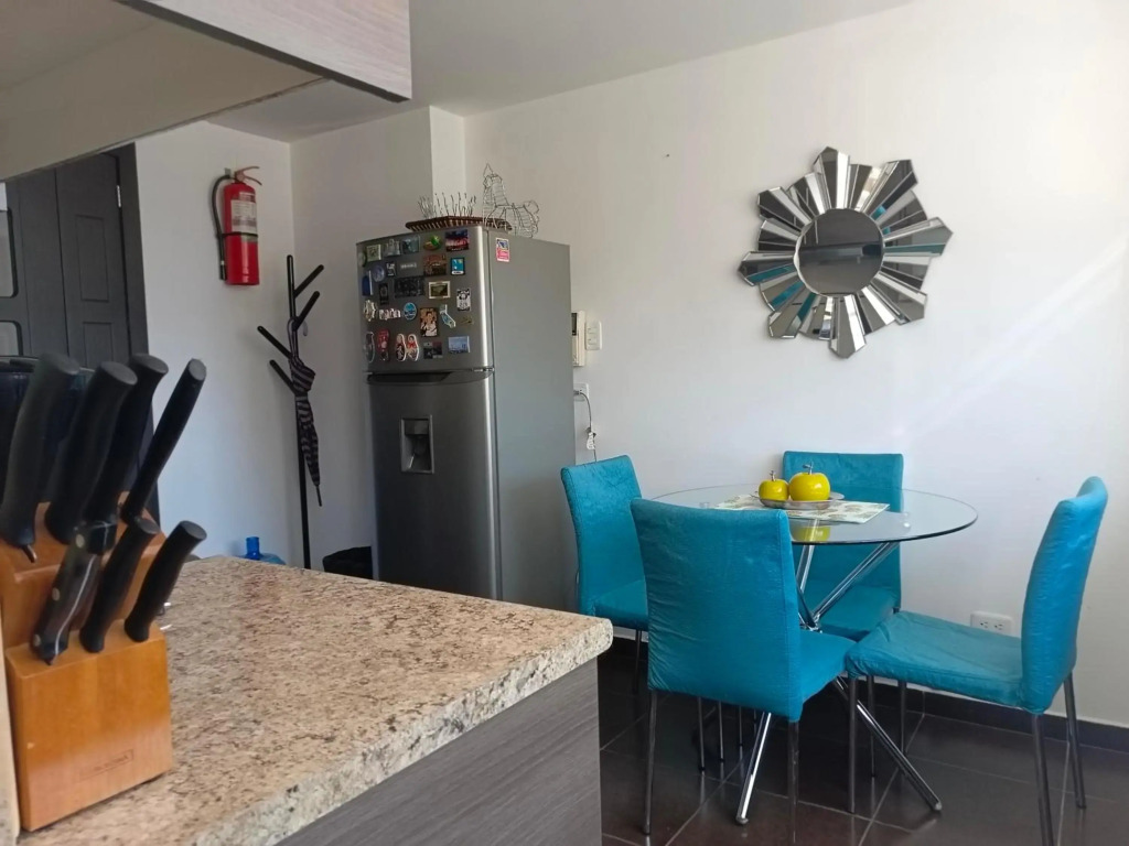 HOME apartment with Balcony - Queen Bed - 6th Floor