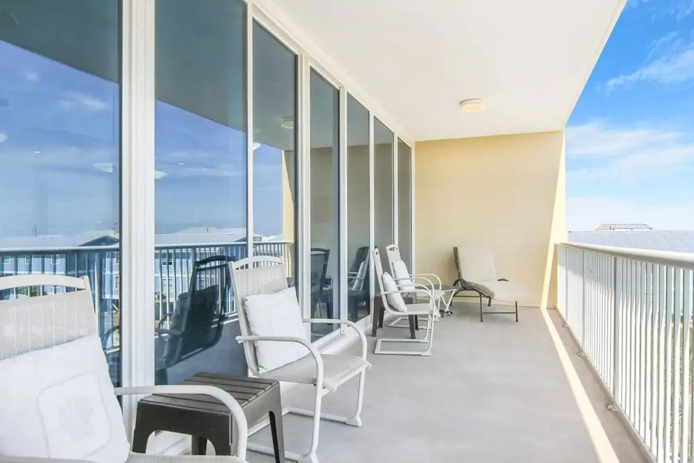 Sanibel 306- Pool Beach Floor-2-ceiling Windows