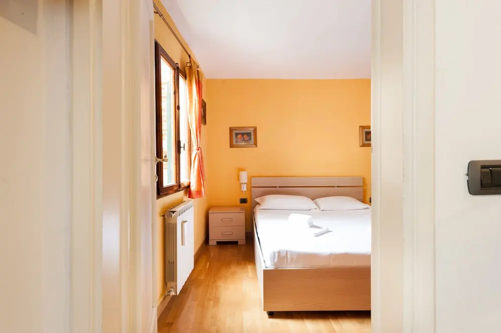 Lellas Nest