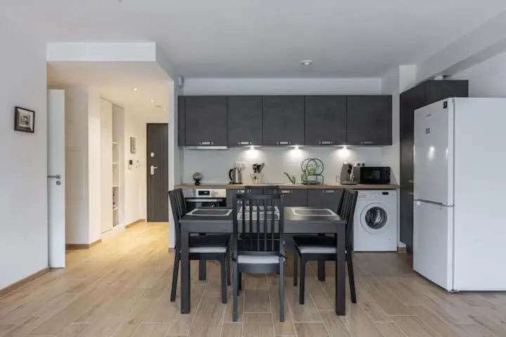 Magnifique 2 pièces, tout équipé, terrasse privée
