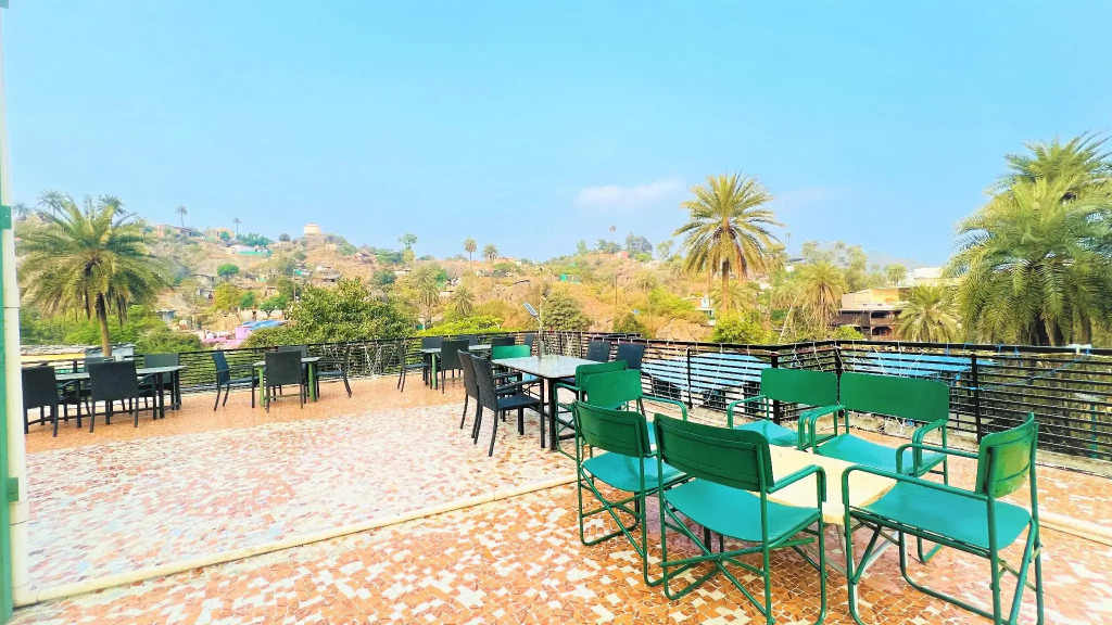 OYO 6557 Hotel Kaka Inn