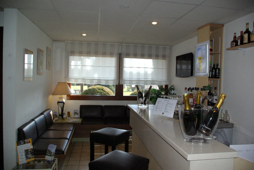 greet Hotel Beaune