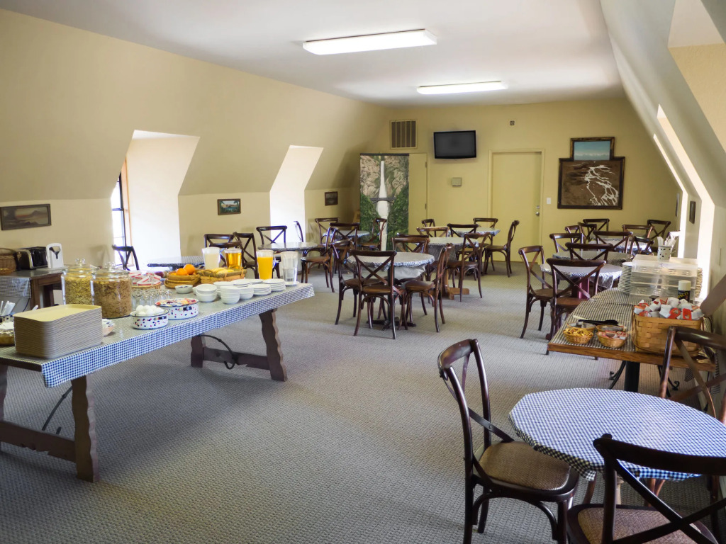 Riverside Inn