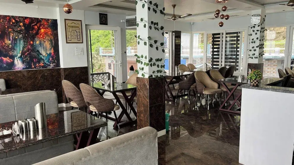 Msk Hotel & Restaurant