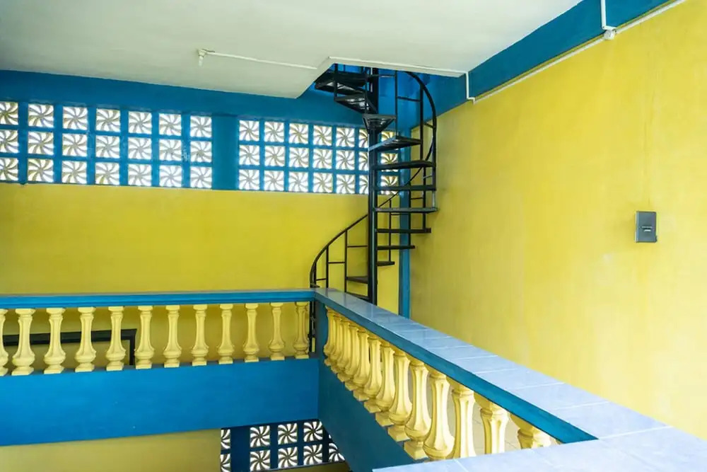 RedDoorz near H. Hasan Aroeboesman Airport