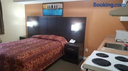 Royal Windsor Inn & Suites