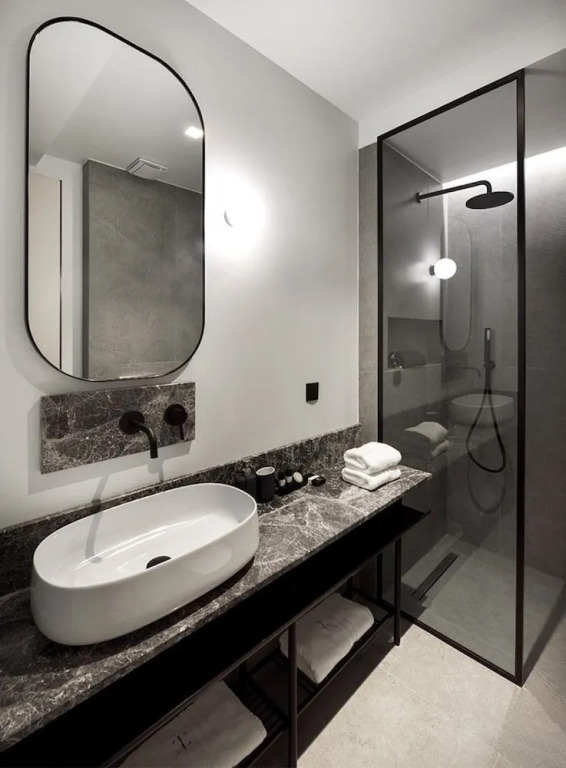 Roomore Apartments